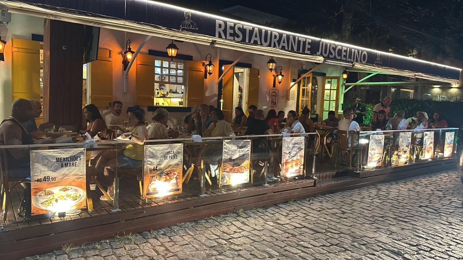 Apartamento No Centro De *